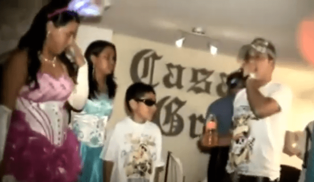 Facebook: reggaetoneros hacen cantar a hermanito de quinceañera y se vuelve un ‘boom’ [VIDEO]