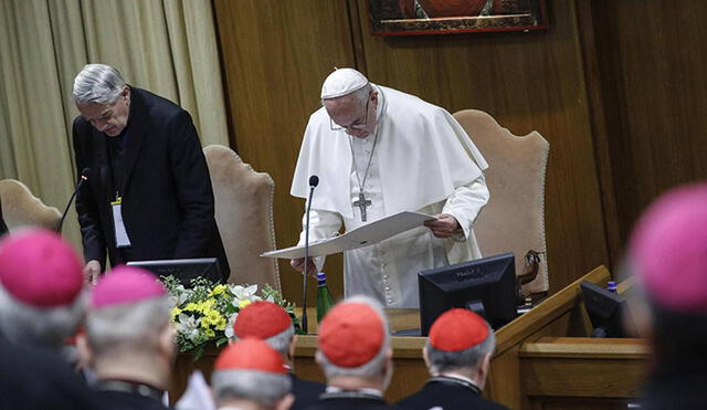 Papa Francisco se refirió al rol de la mujer en la Iglesia durante cumbre antipederastia