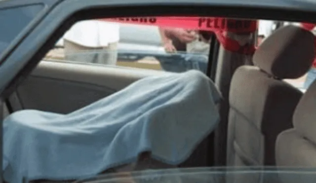 Bebé murió asfixiada porque su padre la olvidó en el interior del auto [VIDEO]