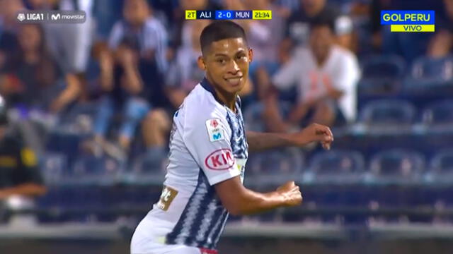 Alianza Lima vs Municipal: Kevin Quevedo quedó solo en el área y puso el 2-0 [VIDEO]