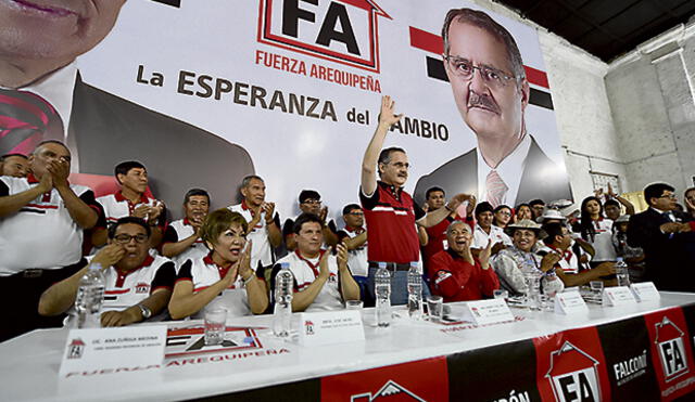 Arequipa: Candidato Falconí es acusado de tráfico de influencias cuando era congresista