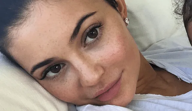 Kylie Jenner se quita el maquillaje y los filtros para presumir sus pecas en Instagram