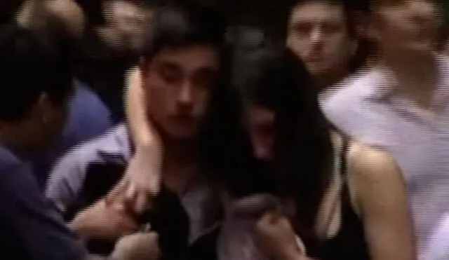 Surco: videos muestran a jóvenes en terrible estado de ebriedad al salir de discotecas [VIDEO]