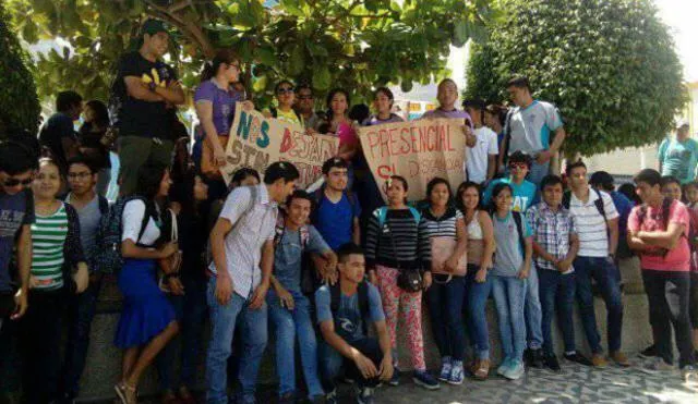 Chepén: Alumnos exigen no cerrar la sede de la Universidad Alas Peruanas [VIDEO]