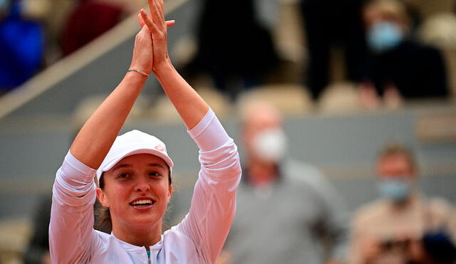 Iga Swiatek logró su primer Grand Slam a sus 19 años de edad. Foto: AFP