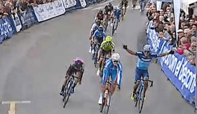 Ciclista celebró antes de cruzar la meta y perdió la carrera [VIDEO]