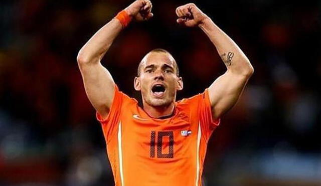 El exmundialista con la selección de los Países Bajos se retiró del fútbol en el 2019. Foto: AFP.