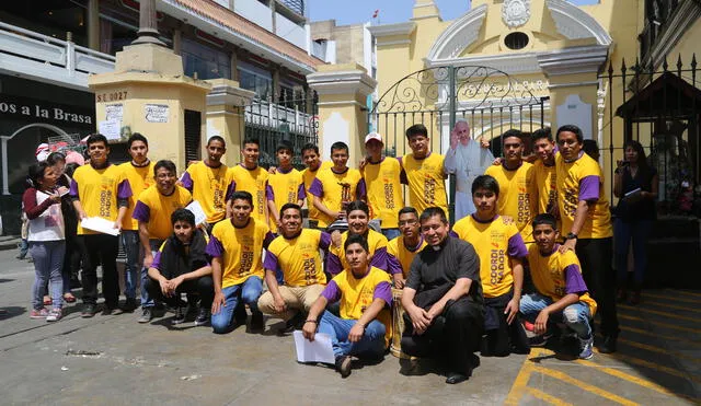 Jóvenes de Lima y Trujillo se alistan para recibir al Papa