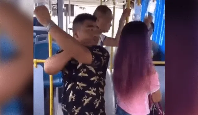 Facebook viral: sujeto recibe cruel castigo por manosear a sexy chica en bus [VIDEO]