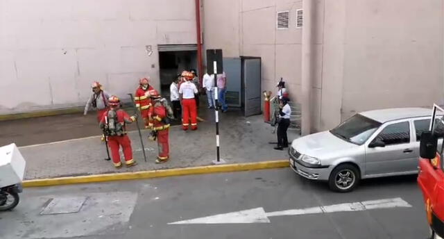 Arequipa: amago de incendio en Mall Aventura causó temor entre usuarios