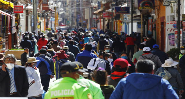 Cuarentena acabó en Puno. Calles lucieron abarrotadas.