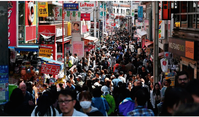 Las últimas proyecciones de la ONU indican que la población mundial alcanzará los 8.000 millones de habitantes este martes 15 de noviembre. Foto: AFP