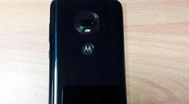 Trasera del Motorola Moto G7 Plus.
