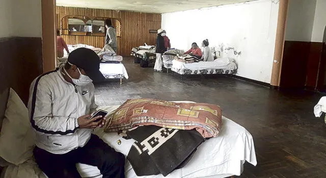Hosteles. En estos hoteles comunitarios los turistas duermen en un solo cuarto. Pueden propagar el virus.