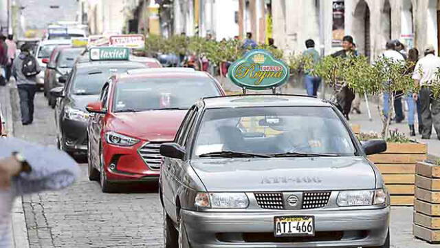 Se frustra ingreso de nuevos taxis en calles de Arequipa