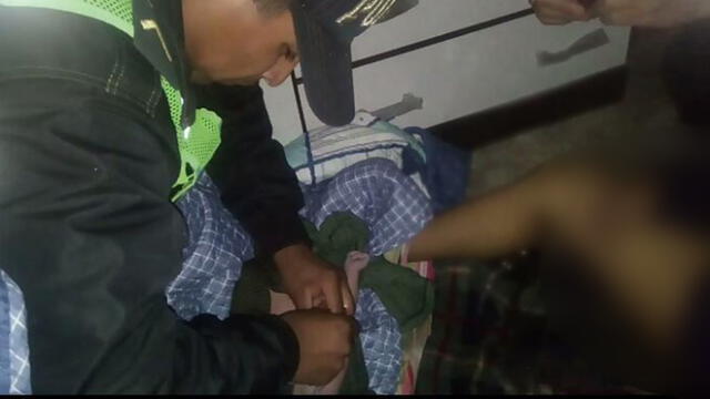 Policías ayudan a madre primeriza en ardua labor de parto en Arequipa [VIDEOS] 