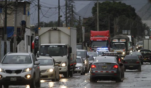 Carretera Central permanecerá cerrada por intensas lluvias