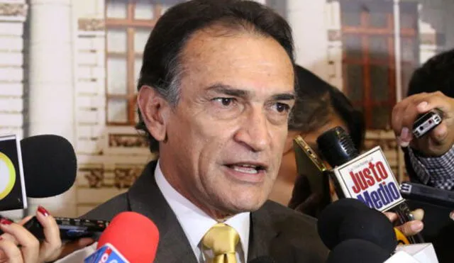 Héctor Becerril dio los nombres de los voceados para presidir la Mesa Directiva