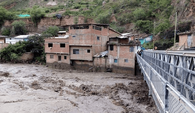 Áncash: viviendas en peligro de colapsar por crecida de río Puchka en Huari