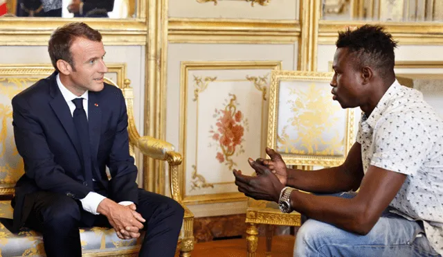 Macron otorgó nacionalidad francesa a hombre que salvó a niño de edificio [FOTOS] 