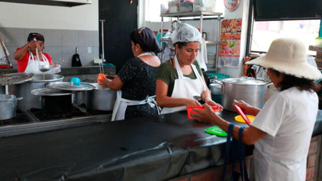 Municipalidad de Lima e Indeci donaron alimentos a comedores populares. Créditos: La República.