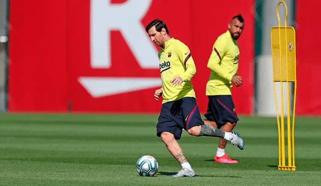 Lionel Messi participó de una práctica reducida junto a otros nueve jugadores del FC Barcelona. (FOTO: AFP).