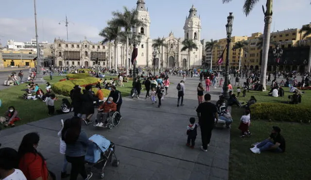 Ciudadanos realizaron varias actividades en el centro de la ciudad, pero algunos olvidaron protegerse. Foto: John Reyes / La República