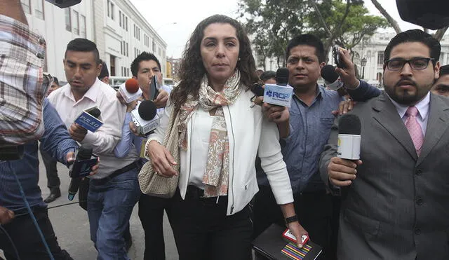 Caso Nadine Heredia: dictan impedimento de salida para Rocío Calderón