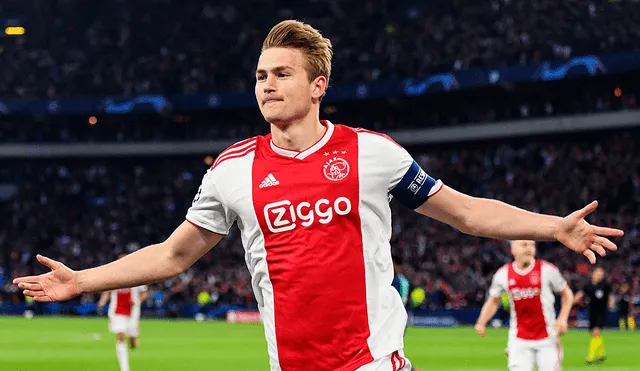 El defensor holandés no forma parte de los 28 convocados por el Ajax para iniciar la pretemporada.