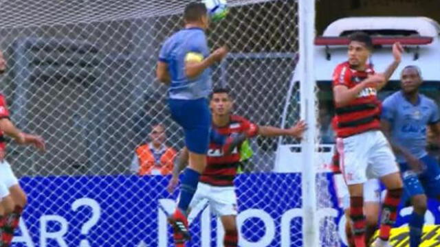 Miguel Trauco vuelve a ser titular en Flamengo y fue clave en la victoria de su equipo [VIDEO]