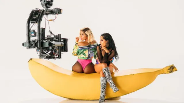 Becky G y Anitta se unieron para lanzar 'Banana', su video más sensual