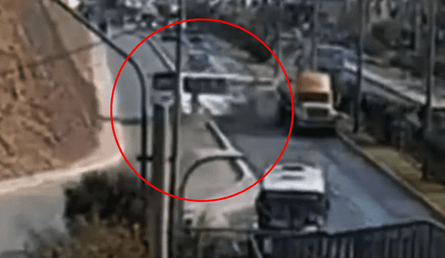 Ventanilla: niña de un año murió tras choque de bus y camión cisterna [VIDEO]