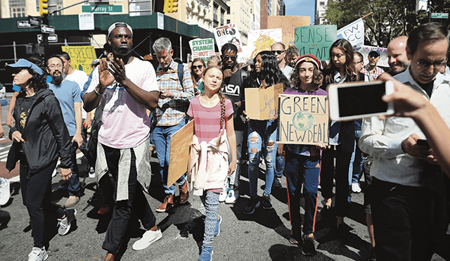 Jóvenes encabezan la manifestación mundial contra  el cambio climático 