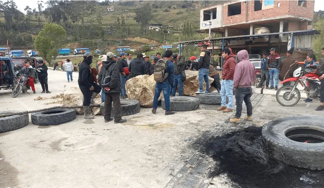 La carretera Chiclayo Chota continúa bloqueada. Foto: Chotainfo