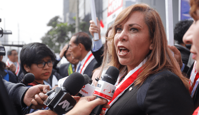 Decana del CAL respalda renuncia de Duberlí Rodríguez