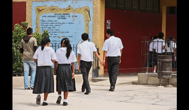 Surco pone en marcha plan "colegios seguros 2018"