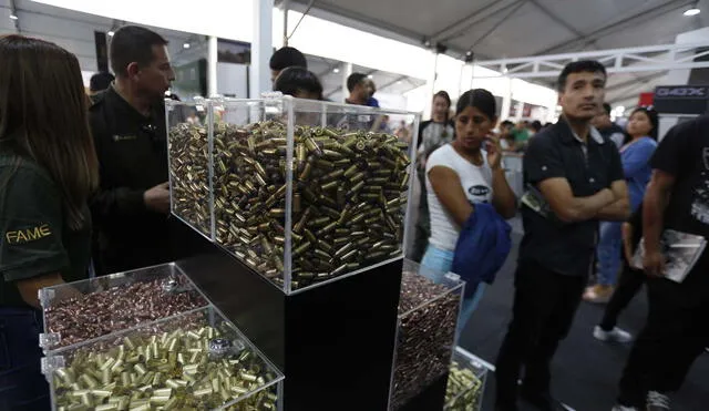 Feria exhibió armamento militar en Cuartel General del Ejército [FOTOS]