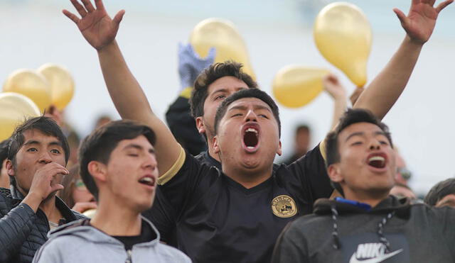 Hinchas del Cusco FC gozaron cada gol.