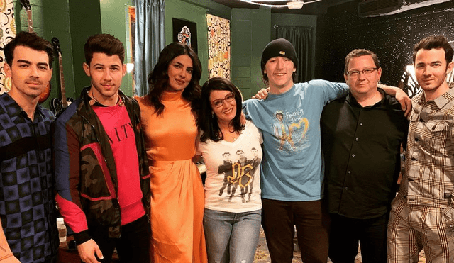  Priyanka Chopra emocionada por su primer concierto con los Jonas Brothers