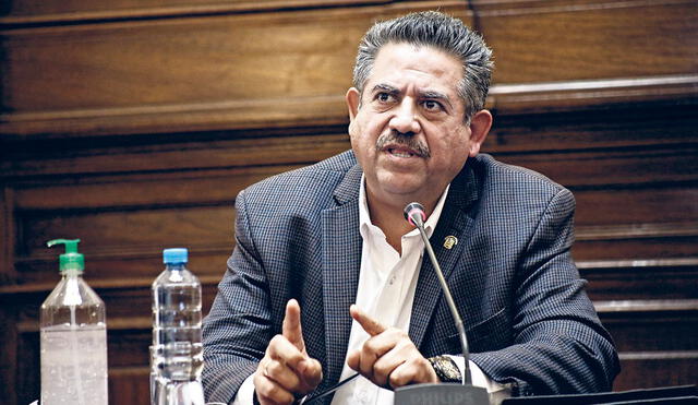 Manuel Merino en silencio. Pese a muertes y pedidos de su renuncia, el congresista de Acción Popular no se pronuncia. Foto: La República.