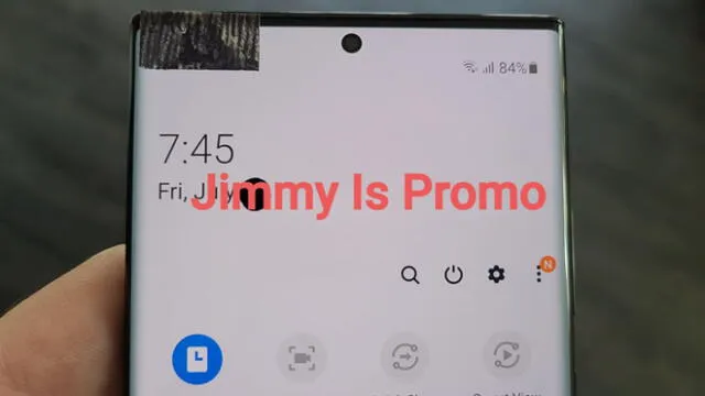 El canal de YouTube también nos permite apreciar cómo será la frontal del teléfono de Samsung.