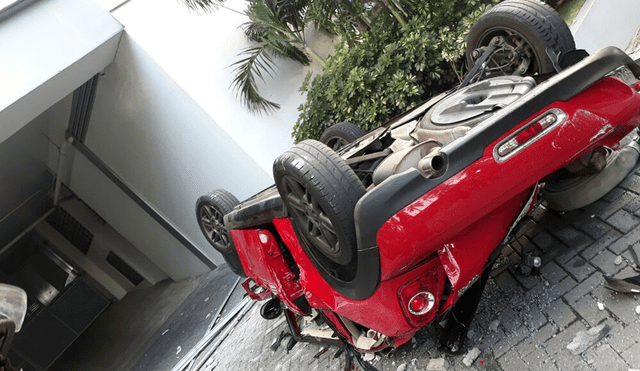 Dos venezolanos muertos al caer automóvil desde cuarto piso en Panamá