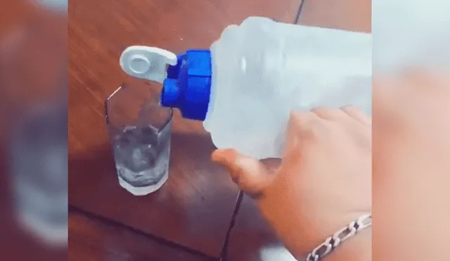 Facebook: mago impresiona con peculiar truco al convertir agua en tequila [VIDEO]