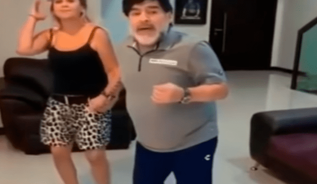 Maradona hija del exfutbolista argentino, Gianinna Maradona, crítica a su padre por bajarse los pantalones