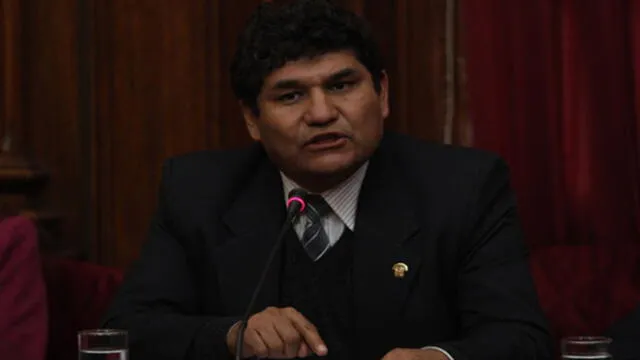Arequipa: Congresista Horacio Zeballos cuestionó mensaje a la Nación