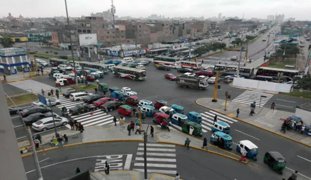 Gran congestión vehicular provocó huelga de mototaxistas 