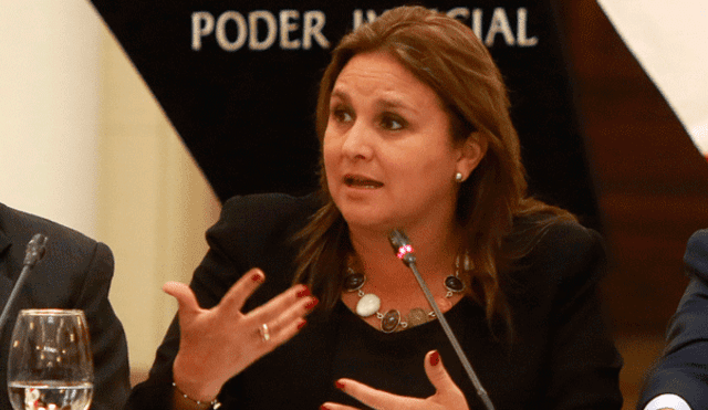 "Alejandro Toledo optó por el camino de la cobardía", dice Marisol Pérez Tello