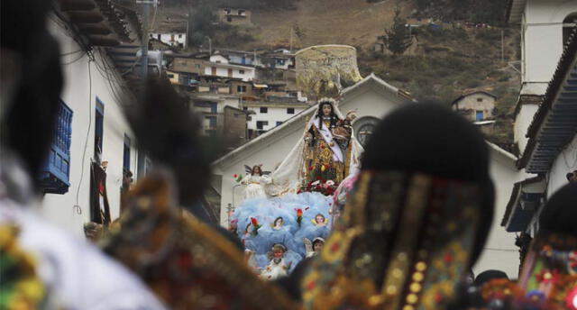 Cusco: Fiesta y devoción en honor a la “Mamacha del Carmen” en Paucartambo [FOTOGALERÍA]