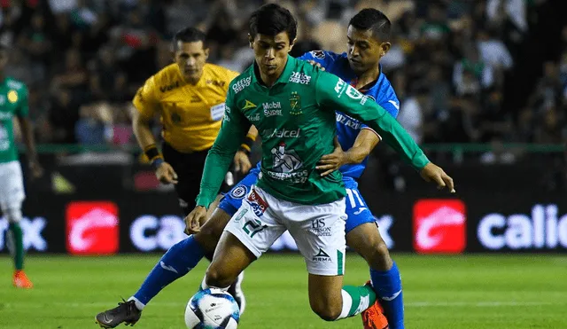 Cruz Azul, con Yoshimar Yotún expulsado, cayó 2-0 ante León por el Clausura Liga MX 2019