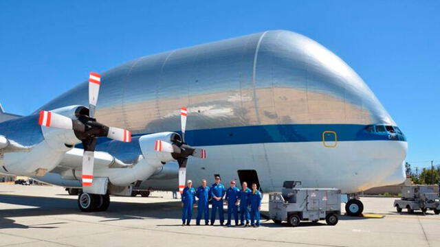 Super Guppy, gigantesco transportador de la NASA. Foto: NASA